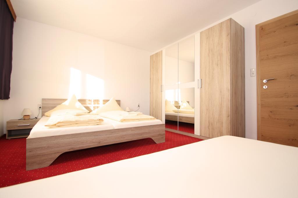 Haus Sonnenterrasse Lägenhet Sankt Veit im Pongau Exteriör bild
